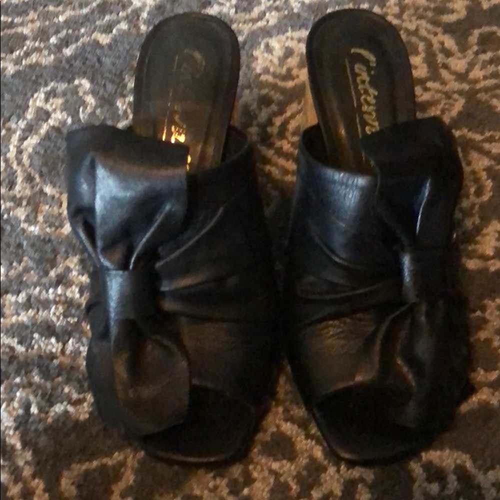 La Intervale Canadian bow mules
